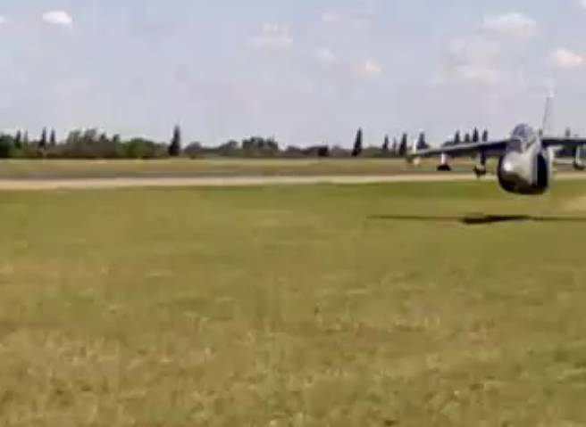 Para que vean los huevos que tienen los pilotos argentinos Para que vean los huevos que tienen los pilotos argentinos