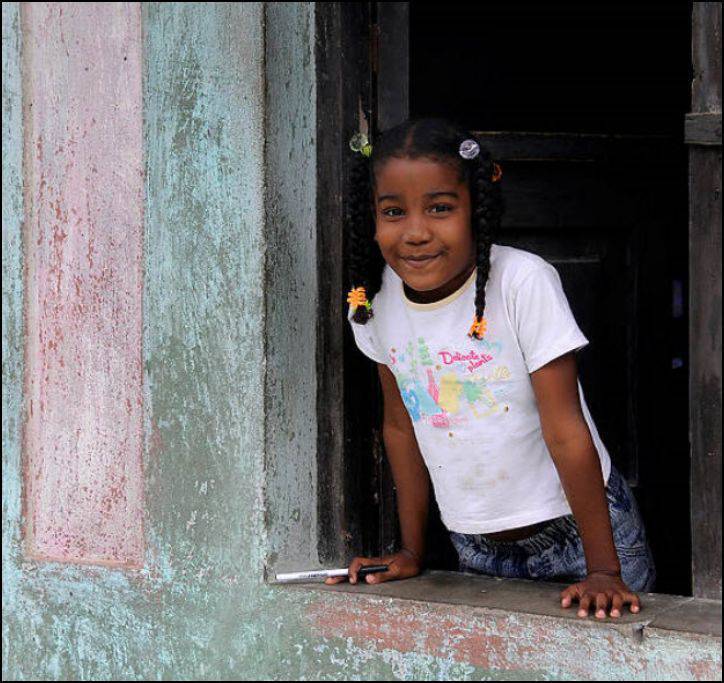 Cuba: ''Los Juguetes y los Niños'' Cuba: ''Los Juguetes y los Niños''