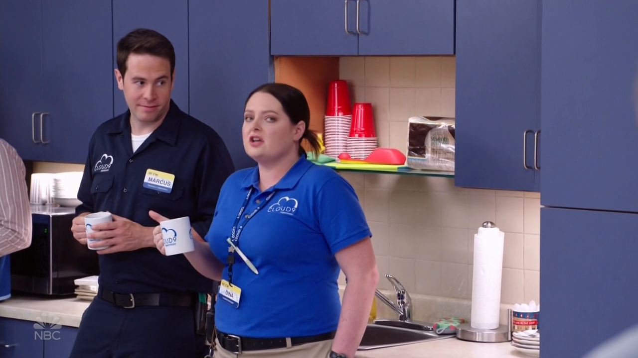 Superstore S04E08 720p HDTV x264-AVS Superstore S04E08 720p HDTV x264-AVS
